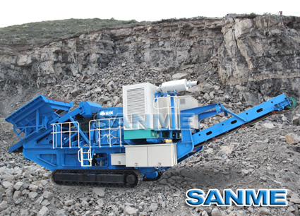 履帶式移動(dòng)圓錐制砂機(jī)